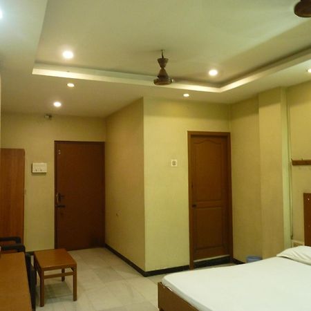 Nanda Lodge Mettuppalaiyam  Luaran gambar