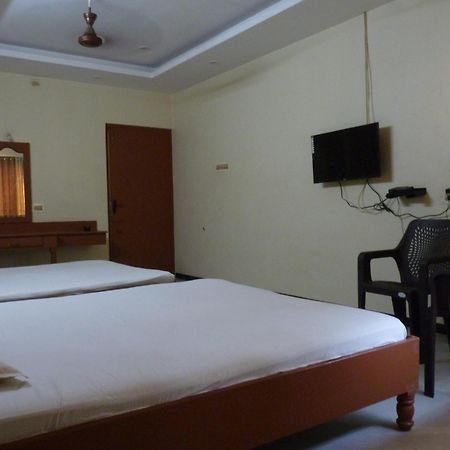 Nanda Lodge Mettuppalaiyam  Luaran gambar