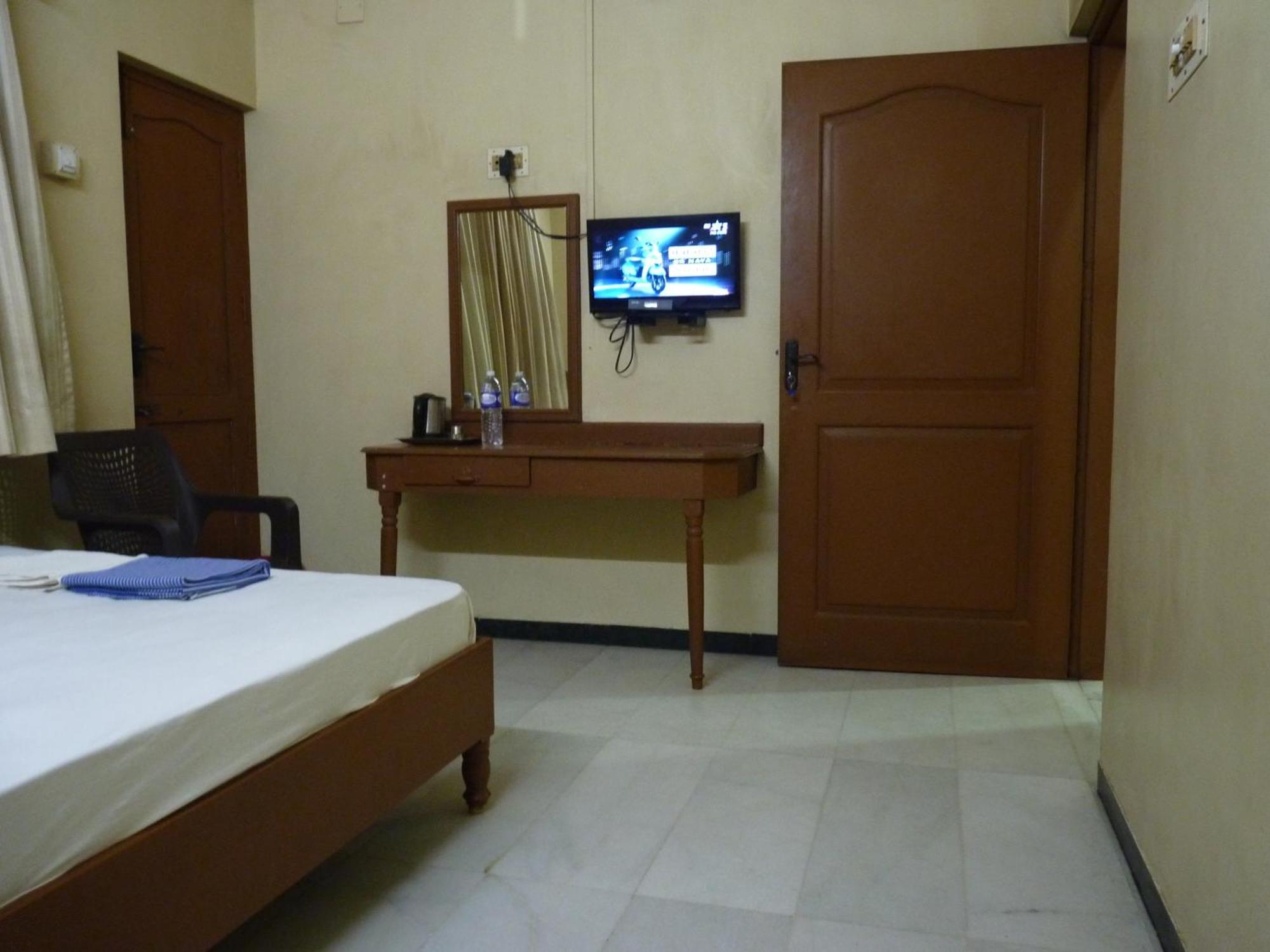 Nanda Lodge Mettuppalaiyam  Luaran gambar