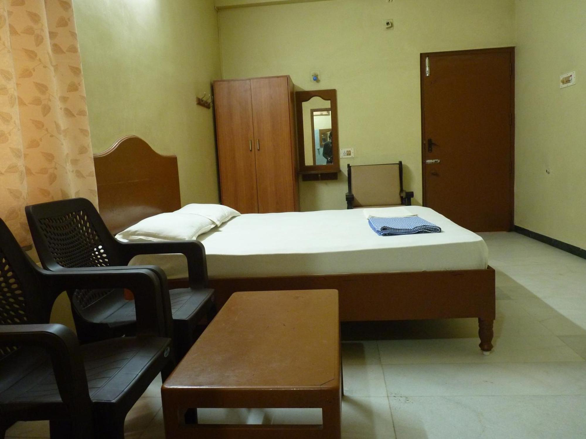 Nanda Lodge Mettuppalaiyam  Luaran gambar