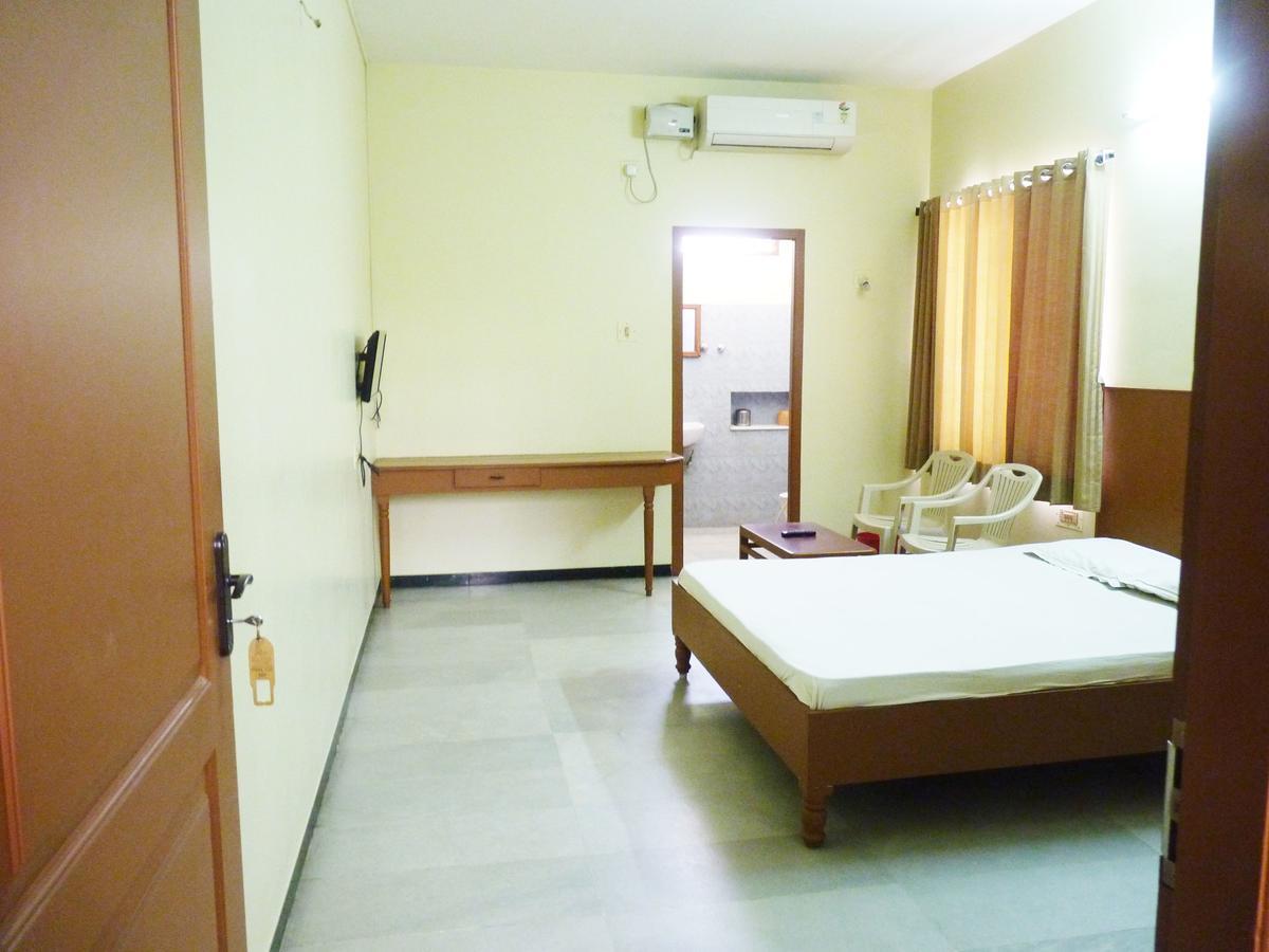 Nanda Lodge Mettuppalaiyam  Luaran gambar