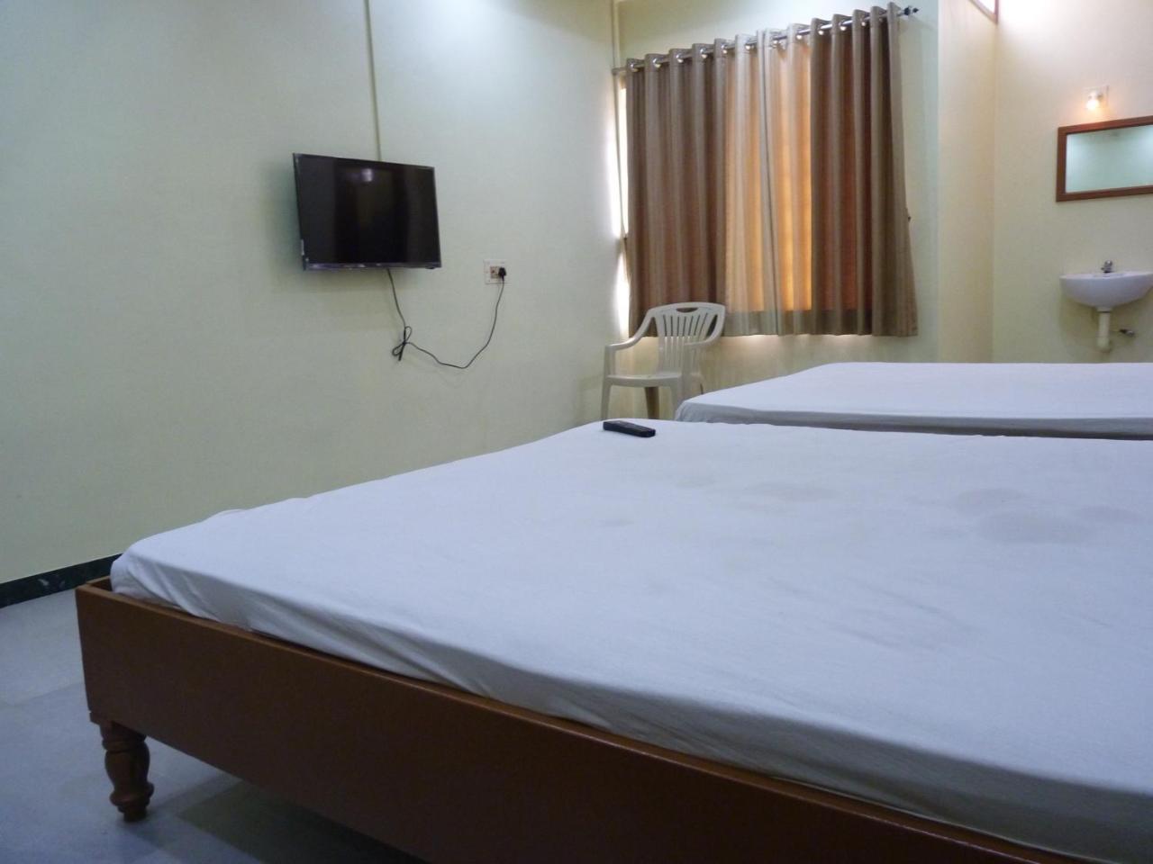 Nanda Lodge Mettuppalaiyam  Luaran gambar